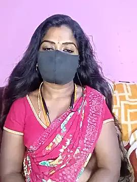 tamilammukuttyy from StripChat is Freechat