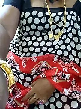 tamiltady from StripChat is Freechat