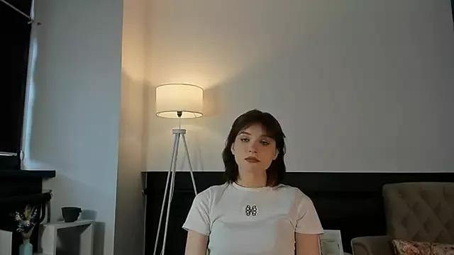 TaniaPinkins from StripChat is Freechat