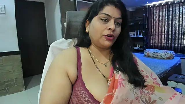 Photos of tarivishu23 from StripChat is Freechat