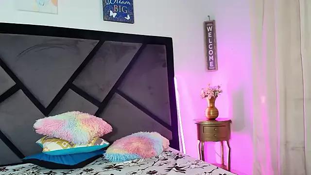 TashaNaughty4u from StripChat is Freechat