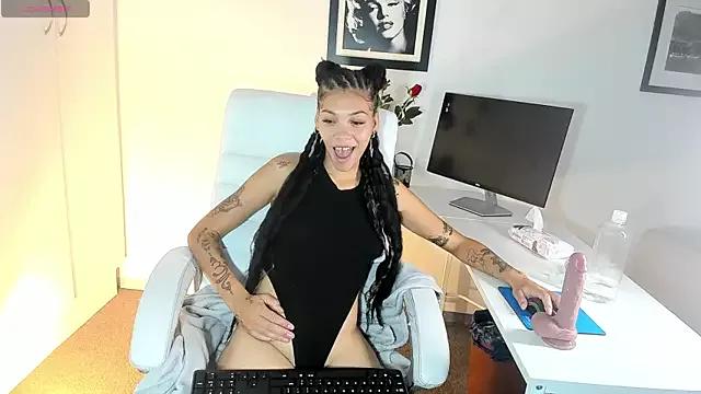 TattoedLexi_ from StripChat