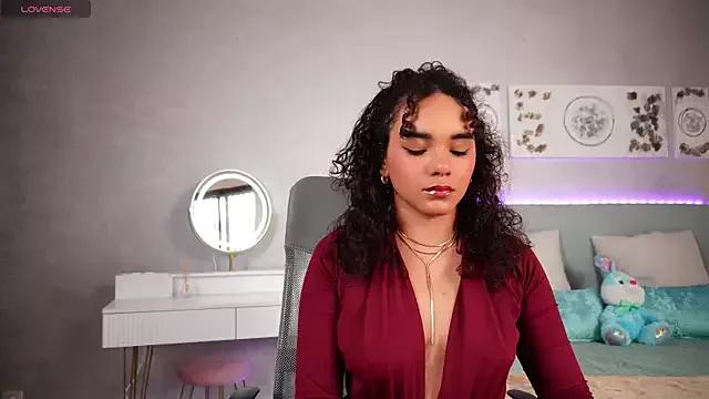 Photos of Taylor_Tina from StripChat is Freechat