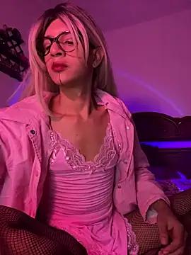 Mad beauty - checkout our excited streamers as they tease to their beloved melodies and slowly squirt for enjoyment to appease your wildest wishes.