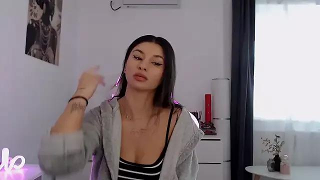 Thatgirl___ from StripChat is Freechat