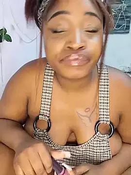 TheeNicole from StripChat is Freechat