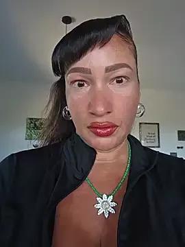 TheGoddessBianca from StripChat is Freechat