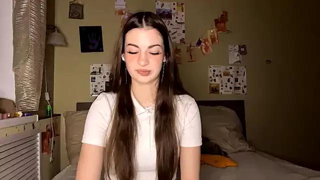 TheRealAnna from StripChat is Freechat