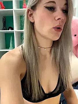 Mad beauty - checkout our excited streamers as they tease to their beloved melodies and slowly squirt for enjoyment to appease your wildest wishes.