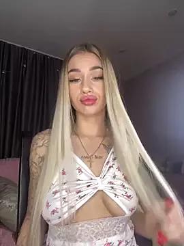 Tiffany_Kissss from StripChat is Freechat