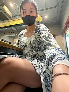 Mad beauty - checkout our excited streamers as they tease to their beloved melodies and slowly squirt for enjoyment to appease your wildest wishes.