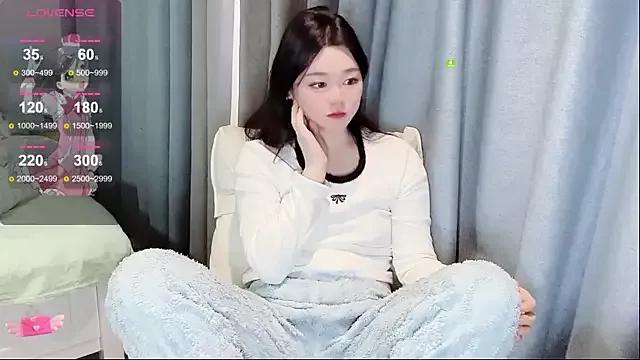 Tinai- from StripChat is Freechat