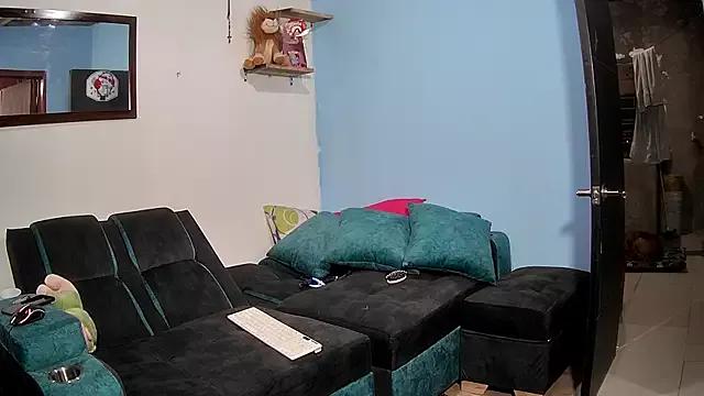 tom-y-alexa from StripChat is Freechat