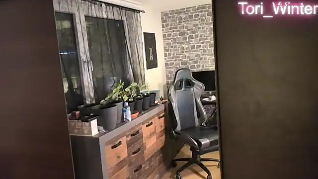Tori_Winter from StripChat is Freechat