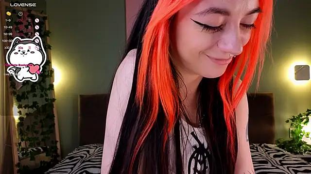 Mad beauty - checkout our excited streamers as they tease to their beloved melodies and slowly squirt for enjoyment to appease your wildest wishes.