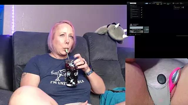 Mad beauty - checkout our excited streamers as they tease to their beloved melodies and slowly squirt for enjoyment to appease your wildest wishes.