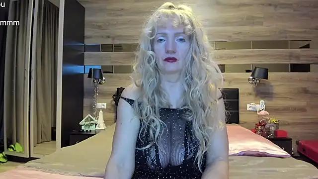 TrueFoxyyy from StripChat is Freechat