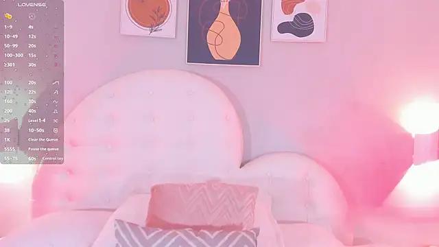 Mad beauty - checkout our excited streamers as they tease to their beloved melodies and slowly squirt for enjoyment to appease your wildest wishes.