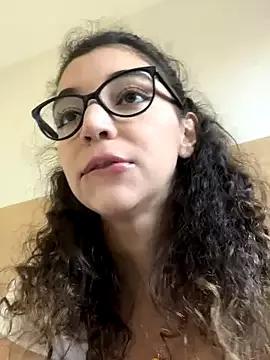 uniquerossie from StripChat is Freechat