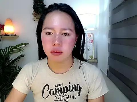 Ur_lovely_kim from StripChat is Freechat