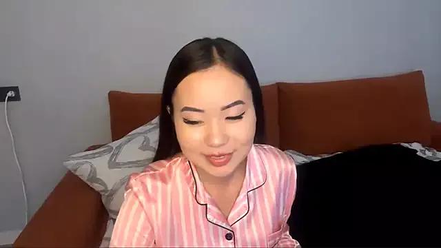 Ur_neighbor_Kira from StripChat is Freechat