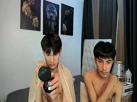 Mad beauty - checkout our excited streamers as they tease to their beloved melodies and slowly squirt for enjoyment to appease your wildest wishes.