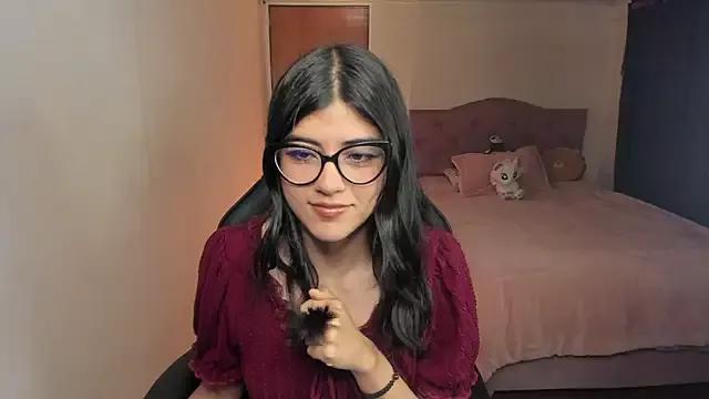valerie__skyy from StripChat is Freechat