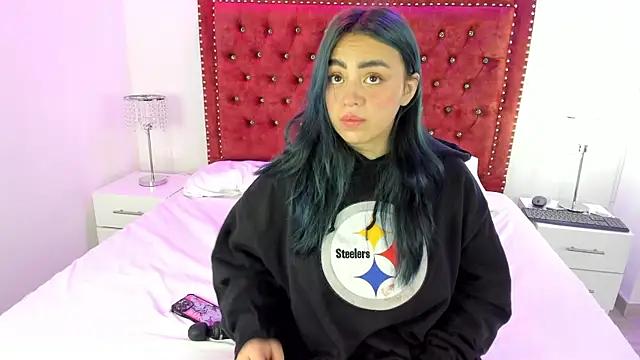 Mad beauty - checkout our excited streamers as they tease to their beloved melodies and slowly squirt for enjoyment to appease your wildest wishes.