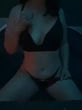 Velvetnoir21 from StripChat