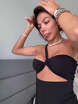 Mad beauty - checkout our excited streamers as they tease to their beloved melodies and slowly squirt for enjoyment to appease your wildest wishes.