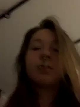 VesnaCrystal from StripChat is Freechat