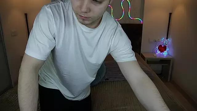 Vikki_George from StripChat is Freechat