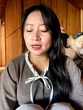 violet-00 from StripChat is Freechat