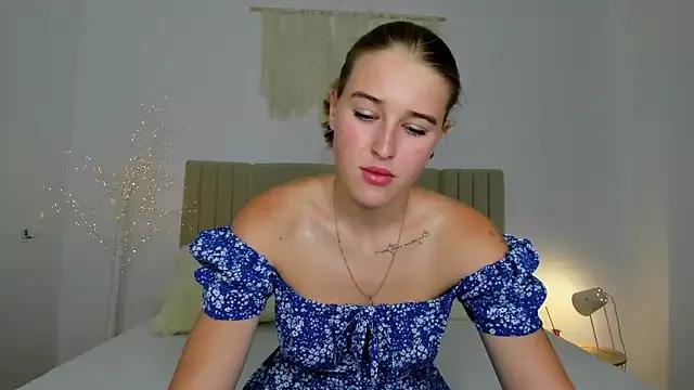 Violeta_blush from StripChat is Freechat