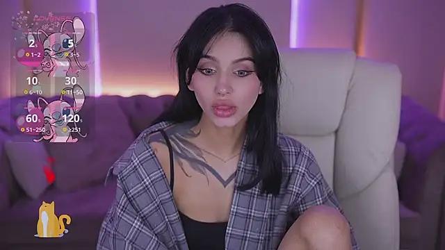 VioletaSins from StripChat is Freechat