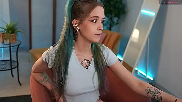 Mad beauty - checkout our excited streamers as they tease to their beloved melodies and slowly squirt for enjoyment to appease your wildest wishes.