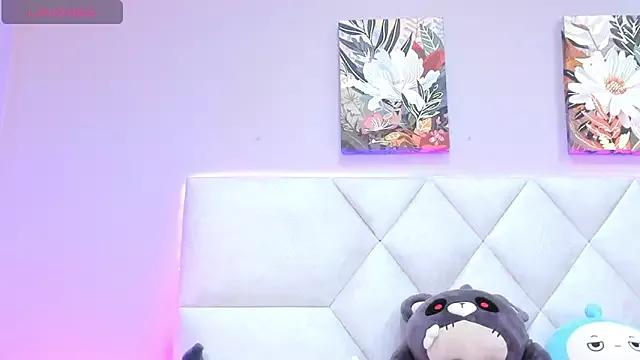 Mad beauty - checkout our excited streamers as they tease to their beloved melodies and slowly squirt for enjoyment to appease your wildest wishes.