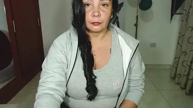 Vivian_milf_paint from StripChat is Freechat