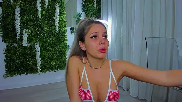 Mad beauty - checkout our excited streamers as they tease to their beloved melodies and slowly squirt for enjoyment to appease your wildest wishes.