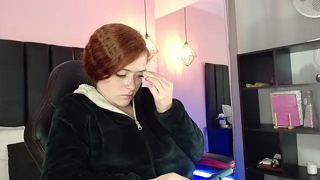 WandaScarlett from StripChat is Freechat