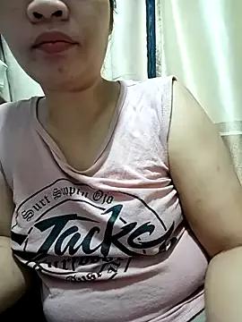 Wetpussysquirtt from StripChat is Freechat