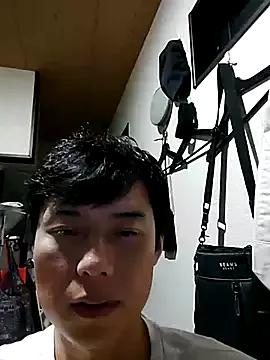 whitebriefboy from StripChat is Freechat