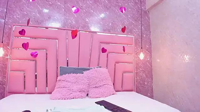 Mad beauty - checkout our excited streamers as they tease to their beloved melodies and slowly squirt for enjoyment to appease your wildest wishes.
