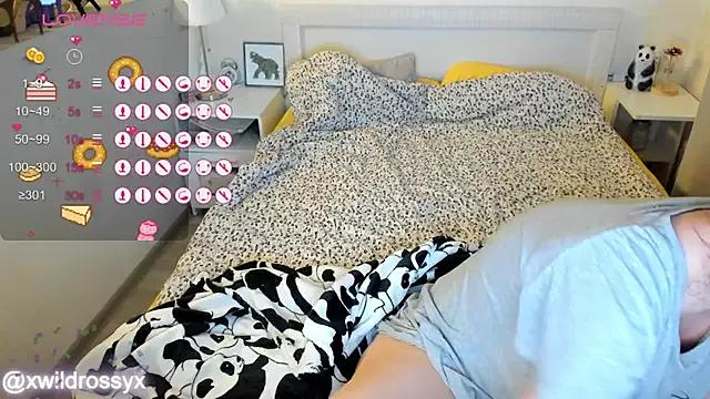 Mad beauty - checkout our excited streamers as they tease to their beloved melodies and slowly squirt for enjoyment to appease your wildest wishes.