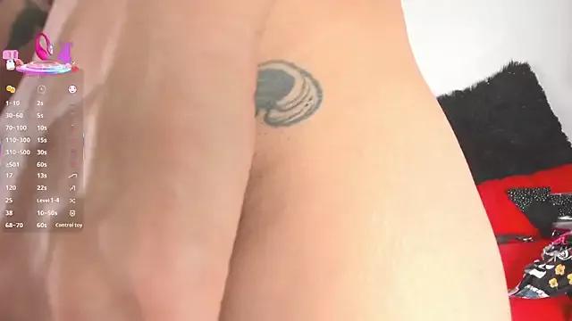 willow_boobs from StripChat is Freechat