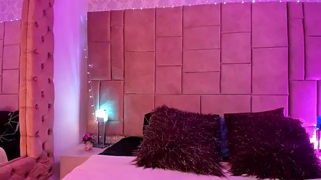 Withney_x from StripChat is Freechat