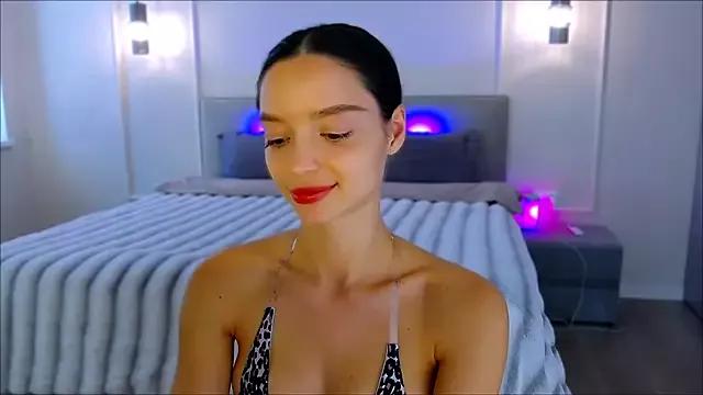 wow_Mia from StripChat