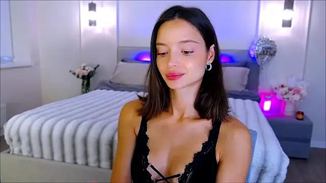 wow_Mia from StripChat