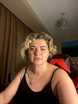 Wymini from StripChat is Freechat
