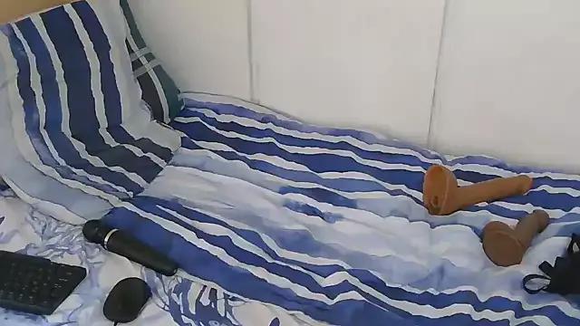 XhosaBoobs4U from StripChat is Freechat